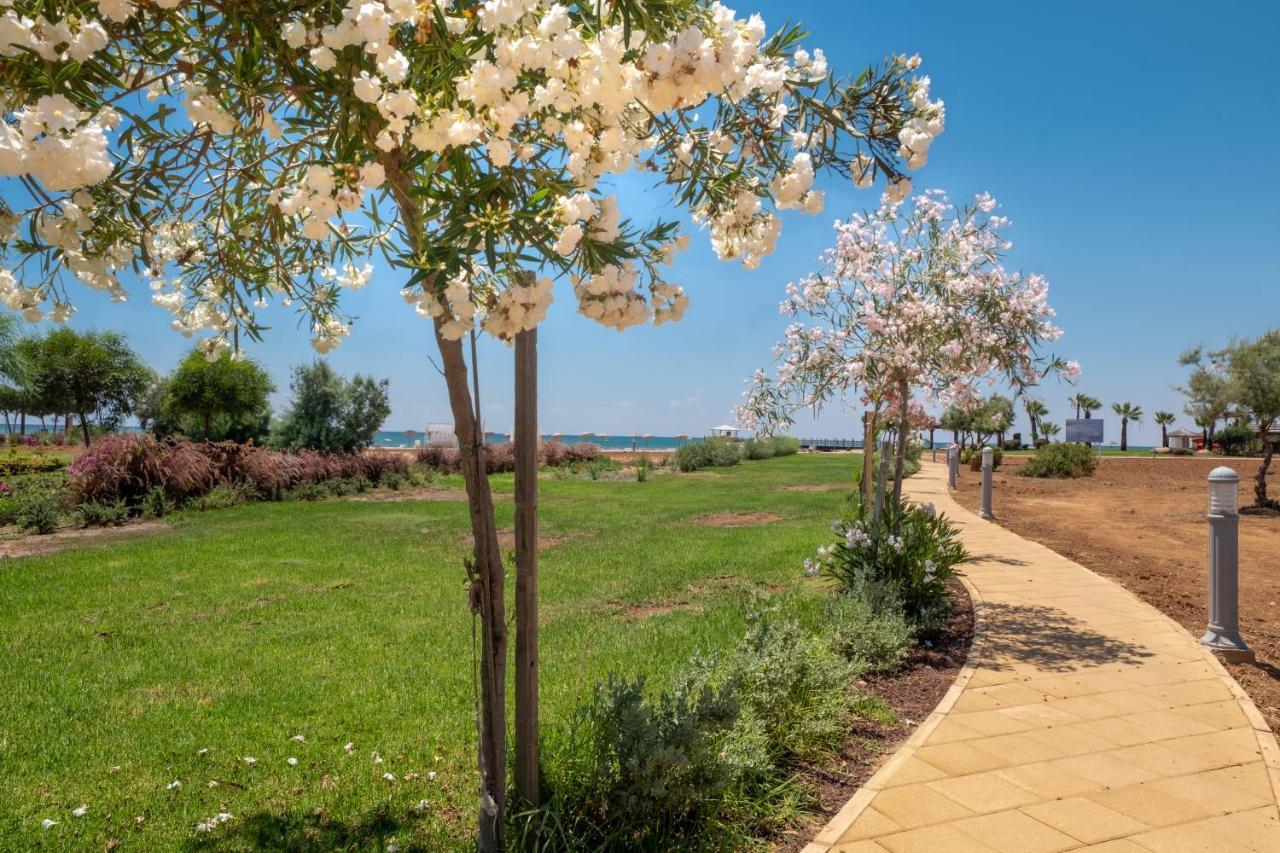 Thalassa Beach Resort & Spa Retreat Vokolidha Exteriör bild