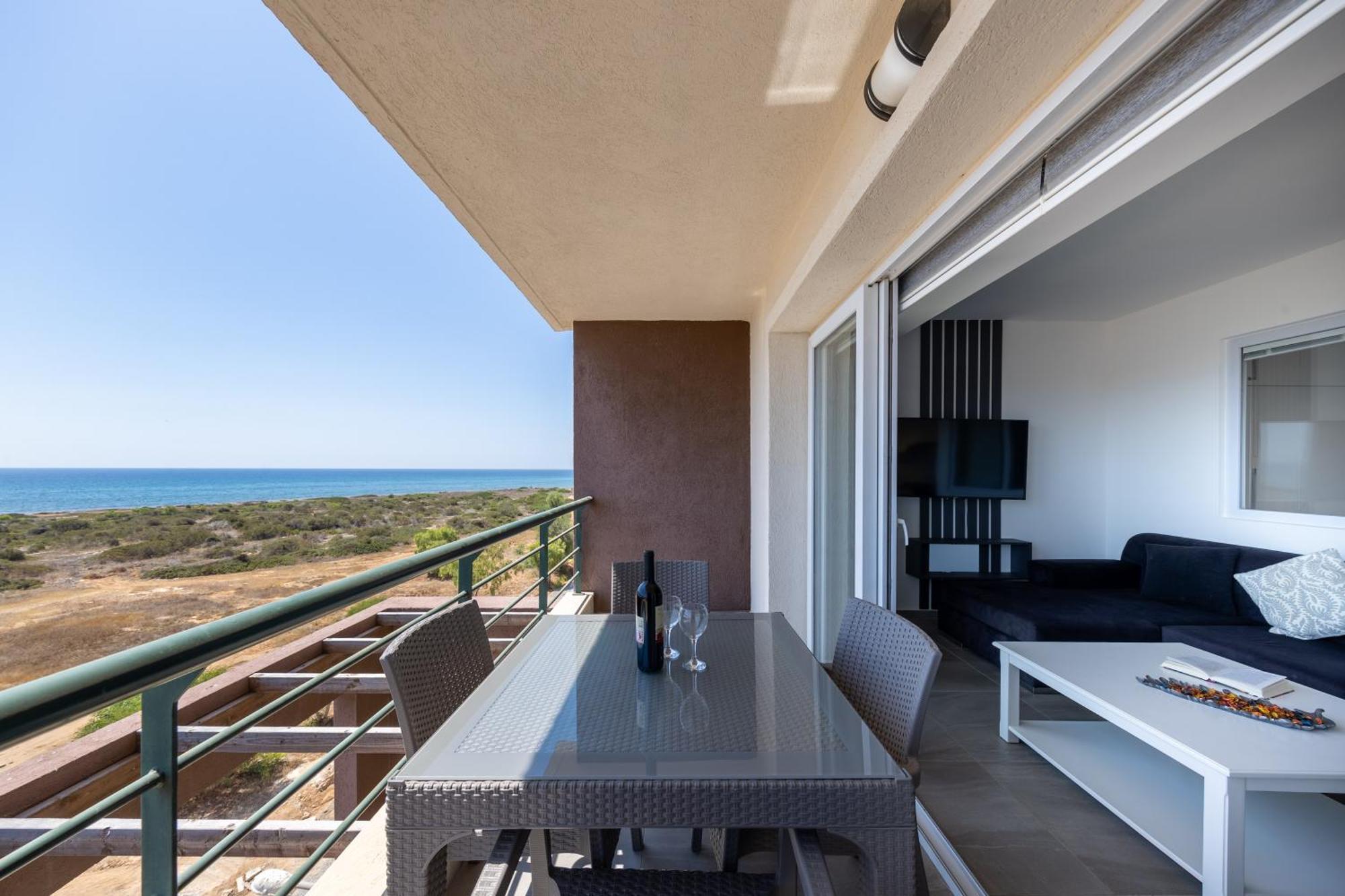 Thalassa Beach Resort & Spa Retreat Vokolidha Exteriör bild